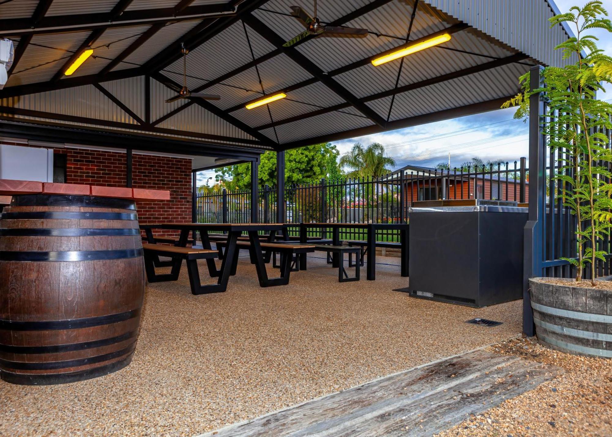 Big4 Albury Tourist Park Hotel ภายนอก รูปภาพ